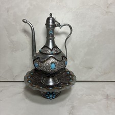 Antico set di pentole e piatti tono argento con accenti turchesi ottime condi...