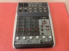 BEHRINGER XENYX Q802 MIXER USB