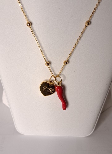 Collana con ciondolo corno