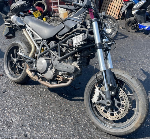 Ducati hypermotard 796 - ducati,
