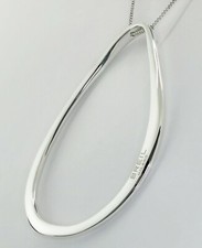 Collana con ciondolo in