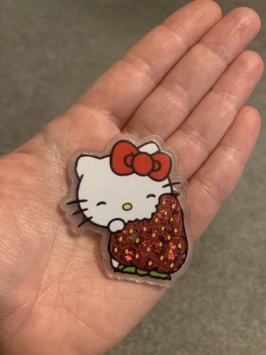 Strawberry hello kitty shaker - strawberry,