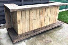 Banco bar realizzato con