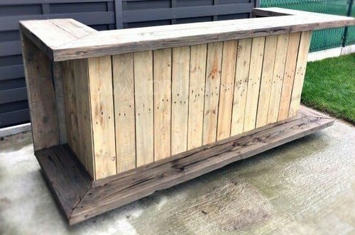 Banco bar realizzato con