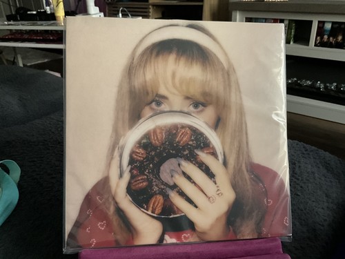 Sabrina carpenter fruitcake - sabrina,