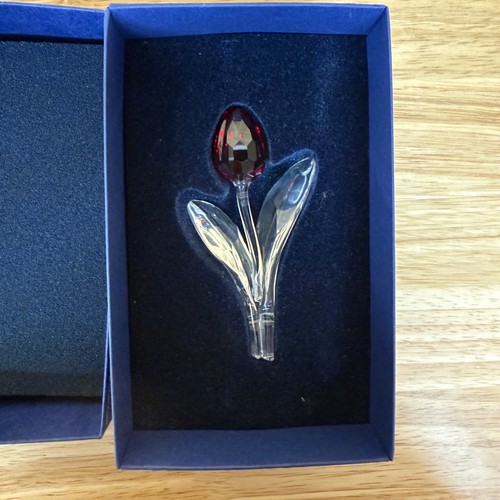 Swarovski crystal scs ruby - crystal, red