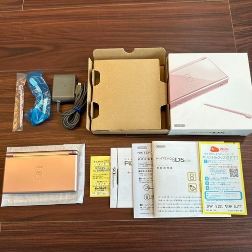 Nintendo lite metallic rose - nintendo,
