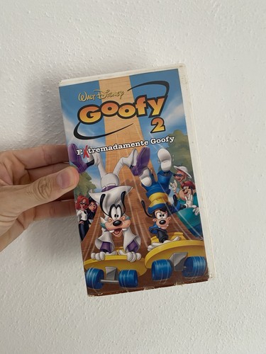 Extremely goofy movie - an,
