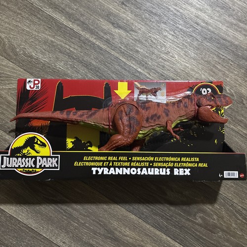 Jurassic world classic - 93,
