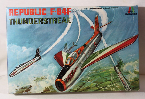 Italeri repubblica f 84f - 1:72,