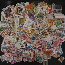 1000 + FRANCOBOLLI MONDIALI FUORI CARTA **UN OTTIMO MIX AD UN PREZZO AFFARE** ARTI + MESTIERI