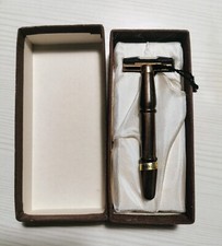 Rasoio in Confezione Manico In