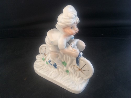 Statuina ciclismo porcellana