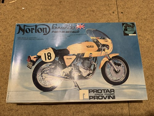 Norton 750 commando kit - kit, 137
