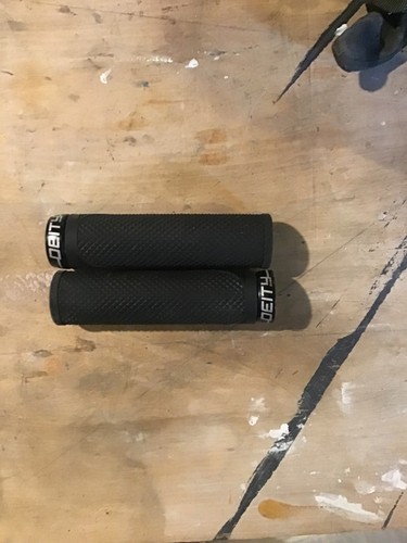 Deity megattack grips grande - megattack,