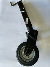 Servotimone con ribaltamento semiautomatico e bloccaggio ruota a molla, sezione 