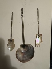 Antico servizio caviale in