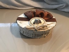 SCATOLA OVALE CON DECORO CAVALLI 19x14x6 cm