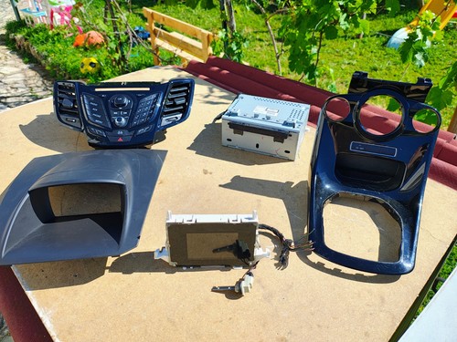 Autoradio complet ford fiesta - autoradio,