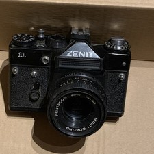 Zenit-11 con obiettivo, 1.8/50