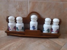 Barattolini barattoli 5 Porta Spezie Vintage arcopal con mensolina in legno