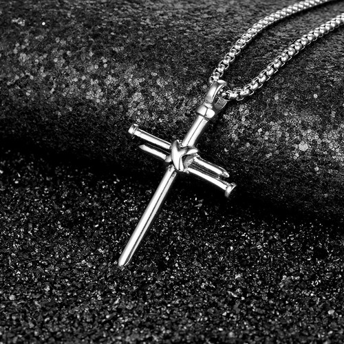 Collana uomo con ciondolo