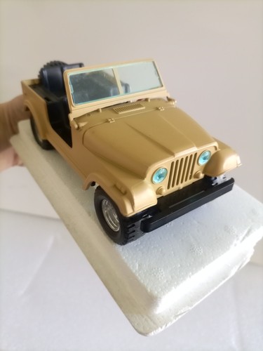 Laredo jeep burago - cj-, 1/24