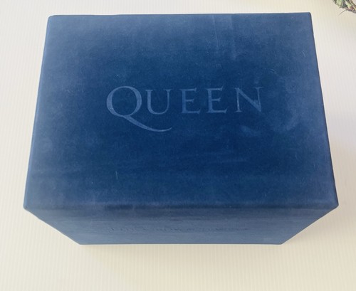 Queen the crown jewels - crown, box