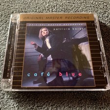 PATRICIA BARBER - CAFÉ BLUE -