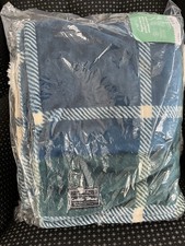 Lug Cuddle Throw In Flanella