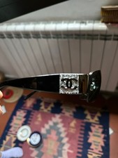 occhiali da sole chanel da donna colore nero con dettagli laterali