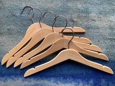 Appendiabiti in legno per