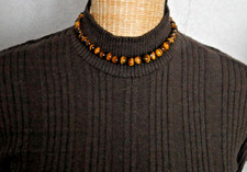 collier ras du cou en perles