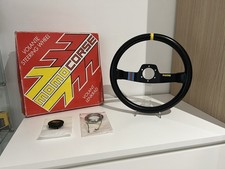 Volante sportivo a calice momo