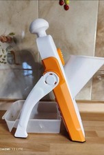 Mandolina AffettaVerdure Manuale Spessore Regolabile Affettatrice Taglia Verdure