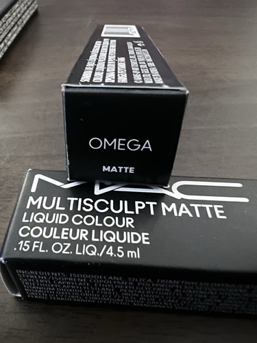 Ombretto liquido opaco