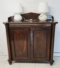Antica Piccola Credenza