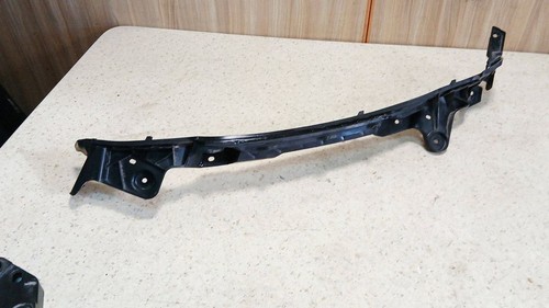 Supporto montaggio paraurti