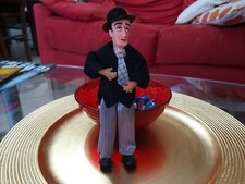 Rarissima Statua omino Totò vestito elegante in Stoffa alto 16,5 cm da collezion