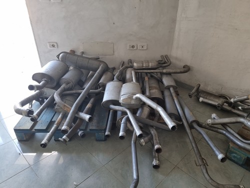 Stock ricambi auto epoca - stock,