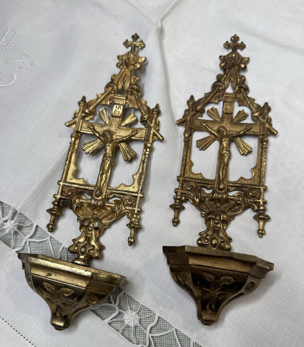 Vecchia coppia acquasantiere
