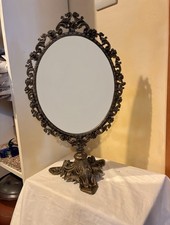 Specchio da toeletta ornato