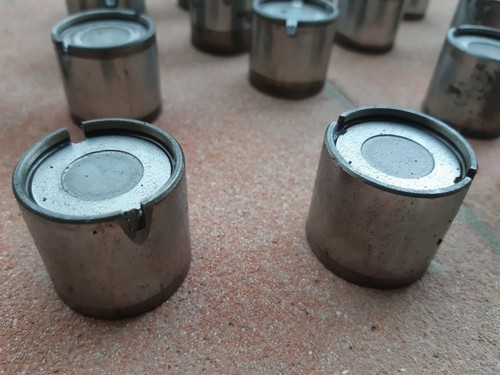 Bicchierini tappet valvole - bicchierini,