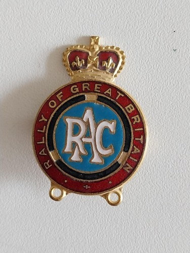 Distintivo bavero concorrente