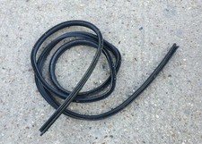 Guarnizione Gomma Stivale Portellone Ford Focus MK1 ST170 J49