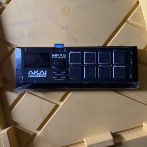 Akai professional mpx8 - mpx8,