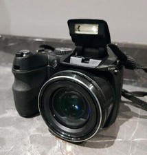 FujiFilm FinePix S2000HD