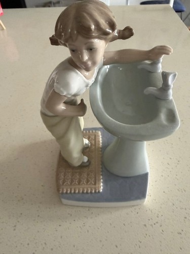 Lladro figurines collectibles - figurines,