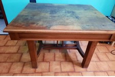 Tavolo in legno massello