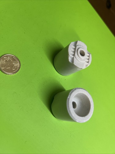 Vecchi isolatori elettrici in - vecchi,